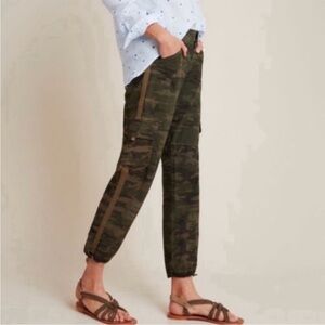NWT Anthropologie Sanctuary Camo Cargo Cropped Jogger Pants